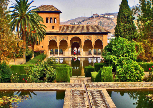 ALHAMBRA GRANADA ANDALUCIA ARTE MUSULMAN JARDINES DE ENSUEÑO PALACIO REAL CRUCEROS EN TREN FEVE RENFE TREN AL ANDALUS GRANADA TURISMO VISITAR GRANADA VISITAR ANDALUCIA VISIT ANDALUSIA